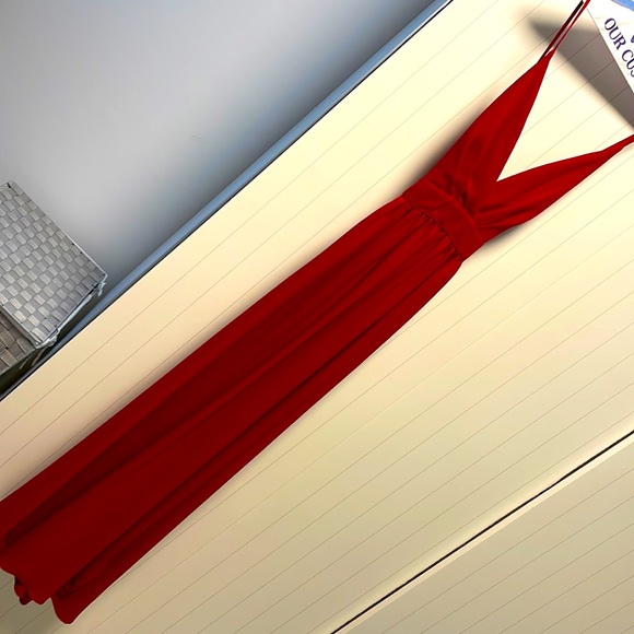 Red Crisscross Back Split Thigh Maxi Dress - Picture 5 of 9